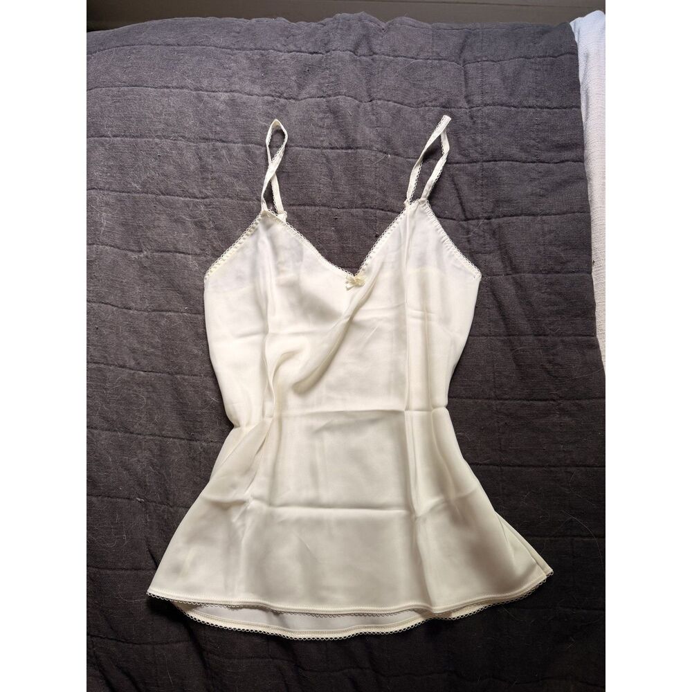 The most perfect Vassarette vintage slip tank with bow detail!
